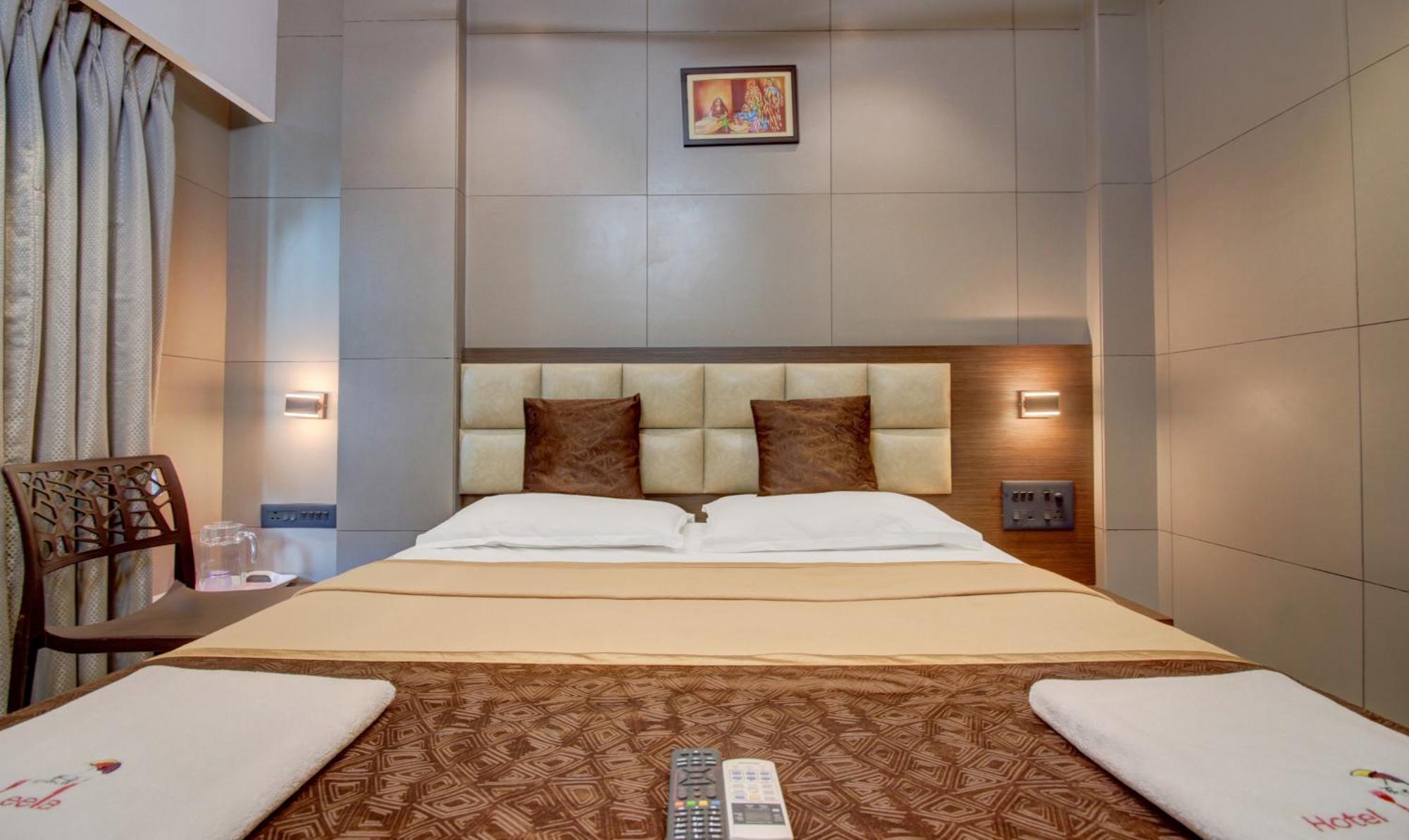 Hotel Leela Kalyān Екстериор снимка