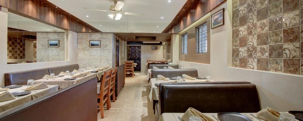 Hotel Leela Kalyān Екстериор снимка